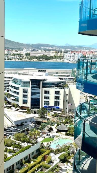 Ocean Village High Floor Luxury Modern Apartment Гибралтар Экстерьер фото
