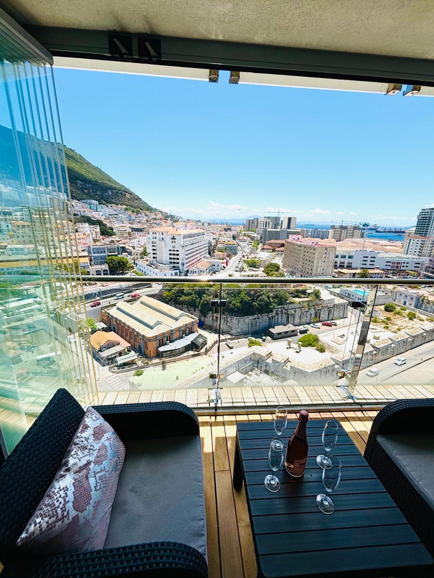 Ocean Village High Floor Luxury Modern Apartment Гибралтар Экстерьер фото